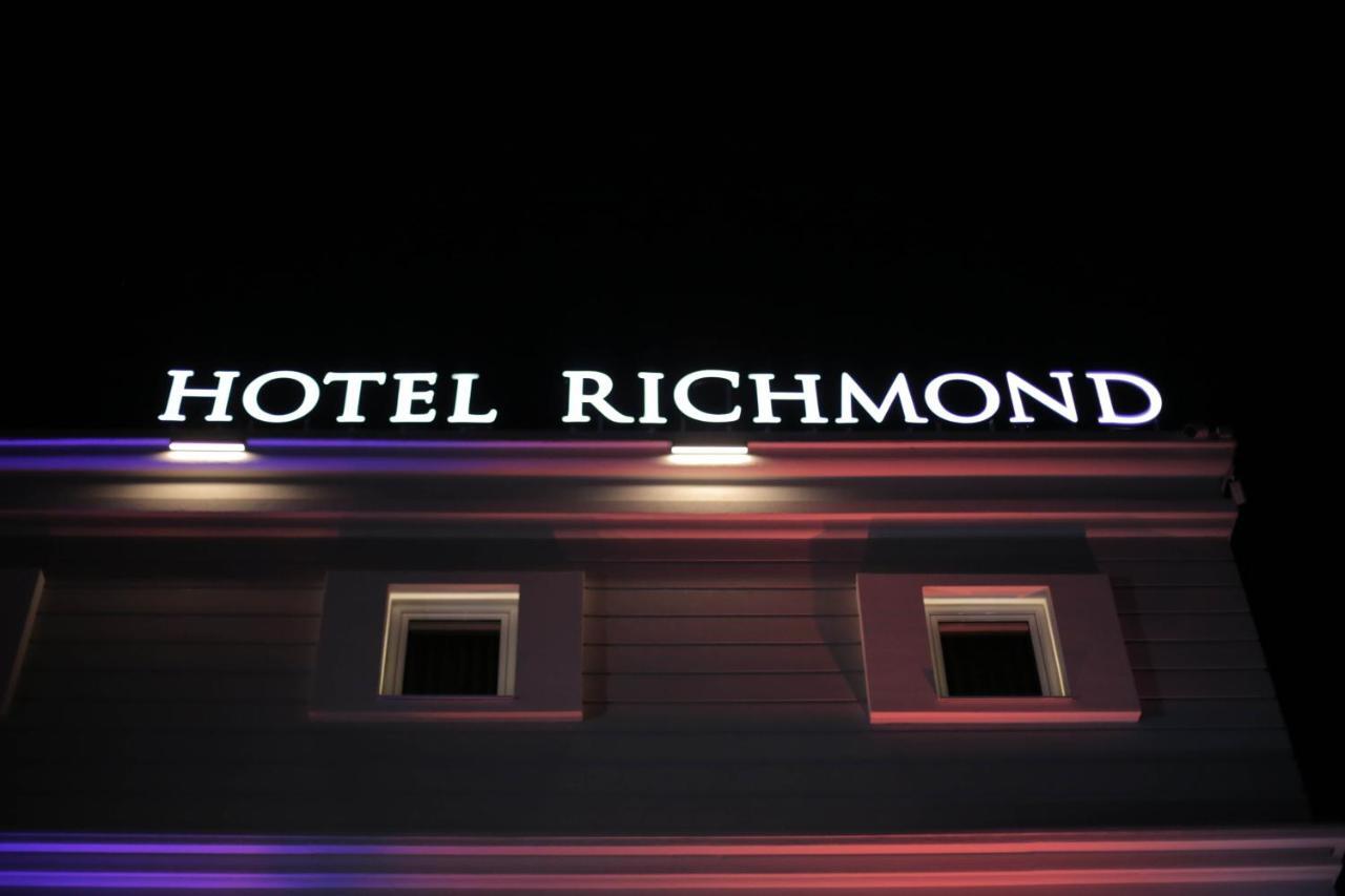 Richmond Hotel Korce Bagian luar foto