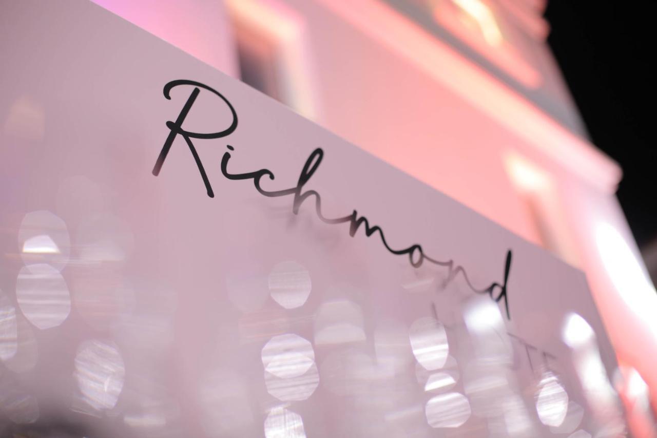 Richmond Hotel Korce Bagian luar foto