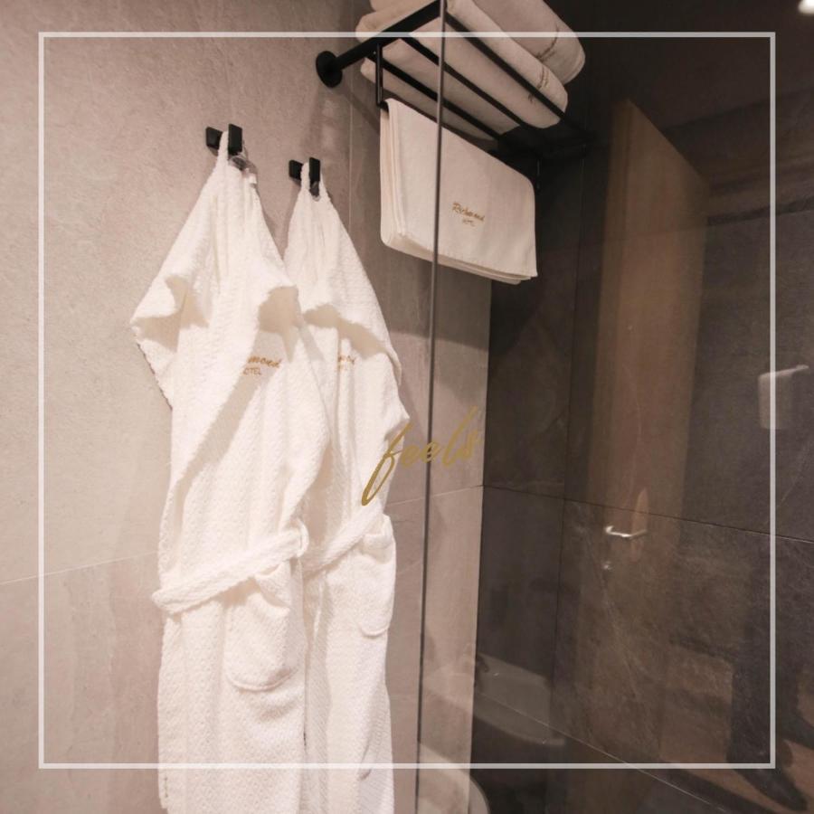 Richmond Hotel Korce Bagian luar foto